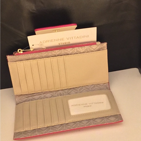 Adrienne Vittadini Wallet - Picture 3 of 3